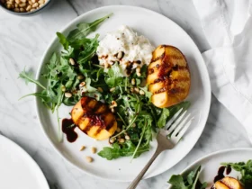 Grilled-Peach-Burrata-Salad