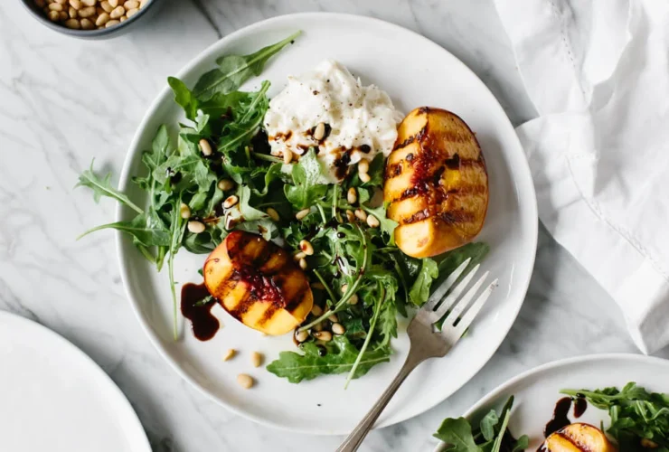 Grilled-Peach-Burrata-Salad