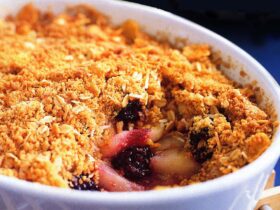 Apple and Blackberry Crumble