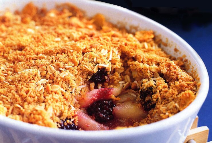 Apple and Blackberry Crumble